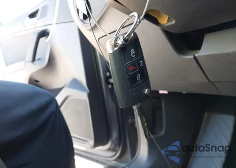 2019 Volkswagen Tiguan 2.0T Se/2.0T Sel/2.0T Sel R-Line/2.0T Sel R-Line Black z USA, uszkodzony, nr VIN 3VV3B7AX6KM046364